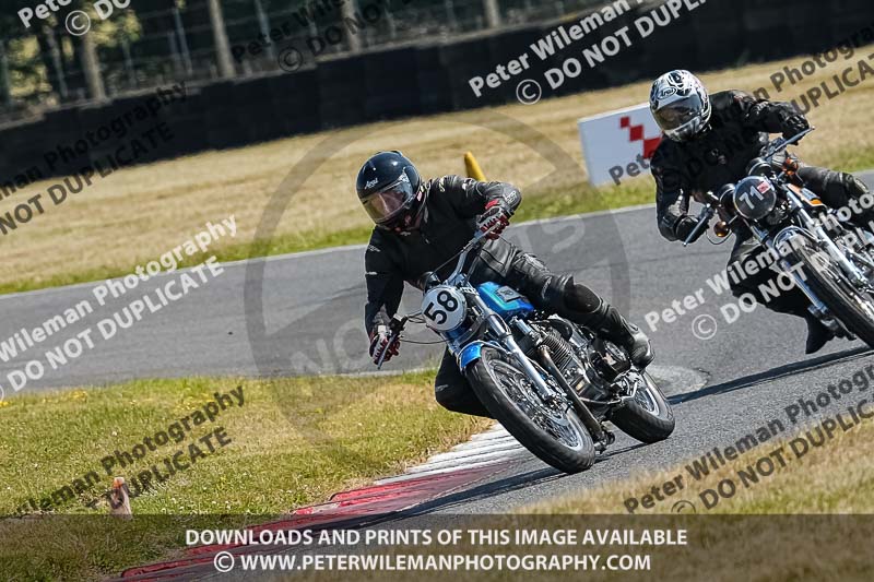cadwell park;cadwell park photographs;cadwell trackday photographs;enduro digital images;event digital images;eventdigitalimages;peter wileman photography;racing digital images;trackday digital images;trackday photos